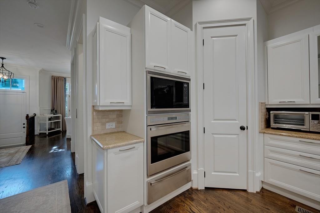 3574 Roswell Road Northwest Atlanta, GA 30305 - Photo 12 of 46 Gallery Image 12