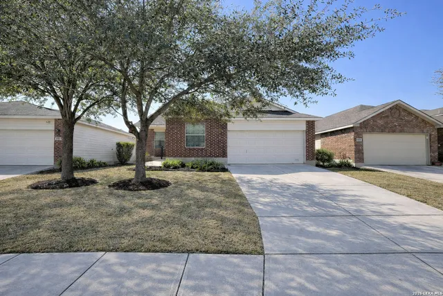 $1,650 | 5015 Fountain Hill, San Antonio, TX 78244