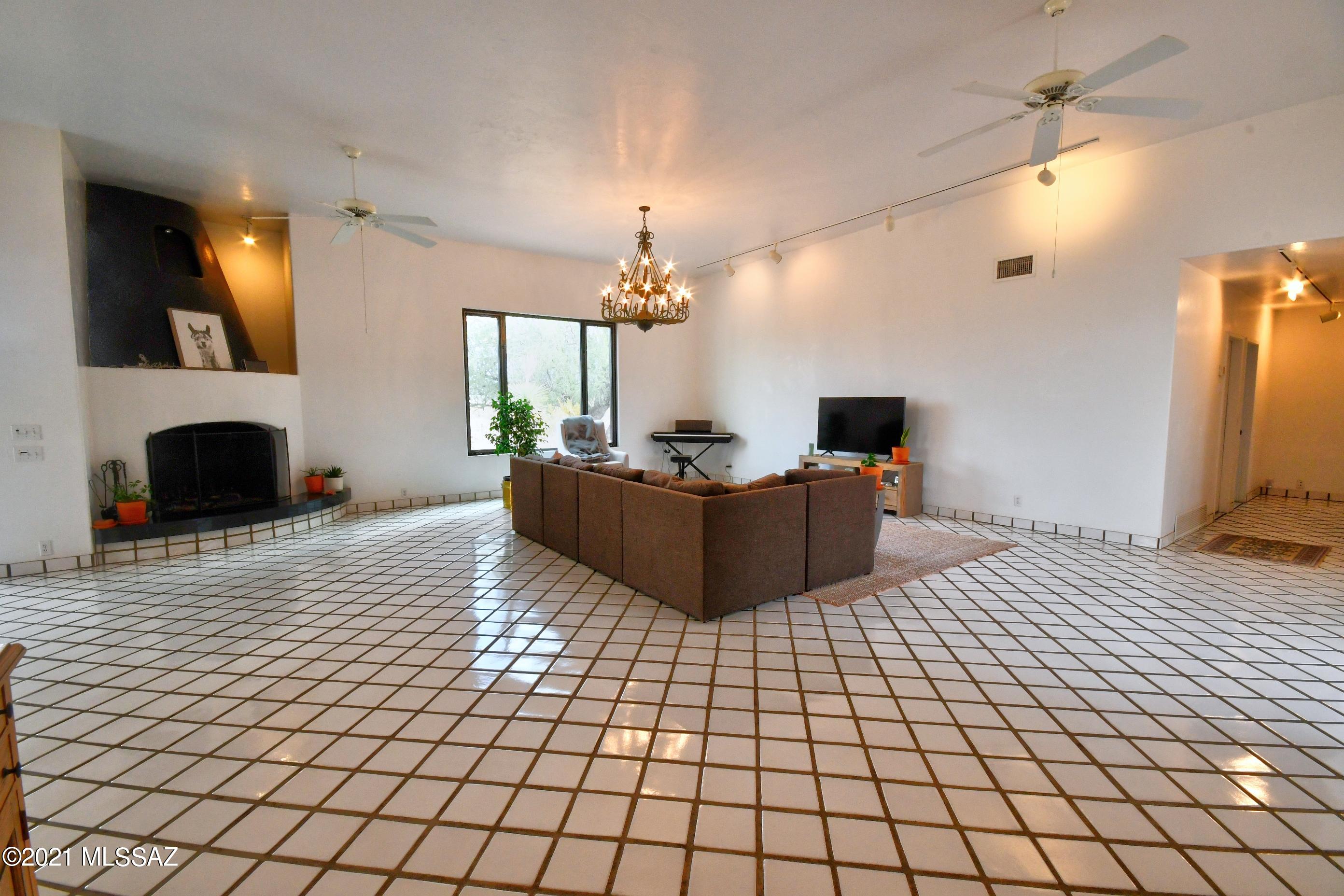 6502 West Ina Road Tucson, AZ 85743 - Photo 9 of 50 Gallery Image 9