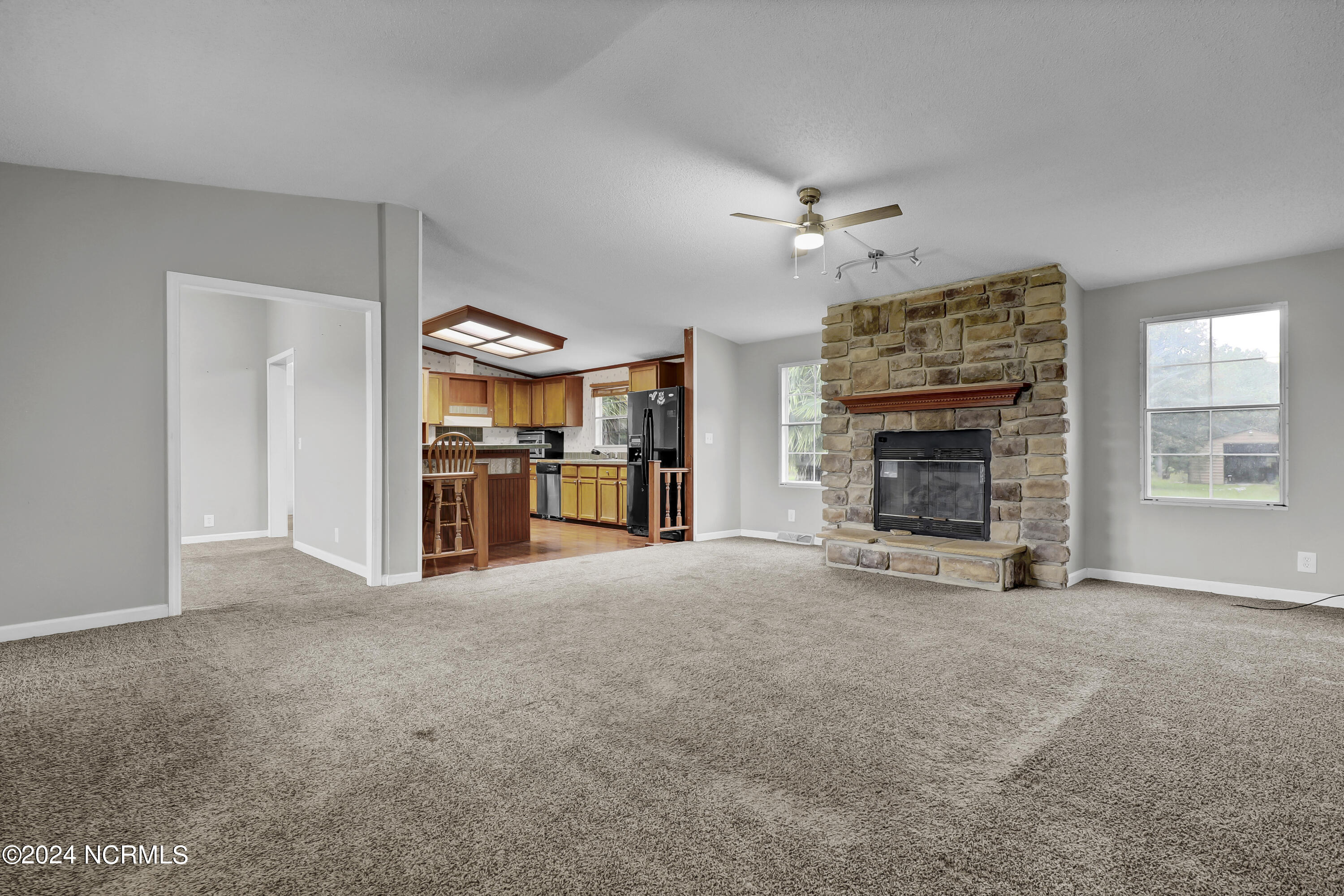 176 Old Fountain Road Richlands, NC 28574 - Photo 9 of 37 6G8A2526