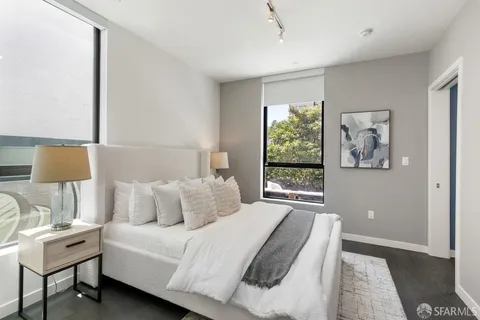 $945,000 | 1515 15th Street, Unit 210, San Francisco, CA 94103