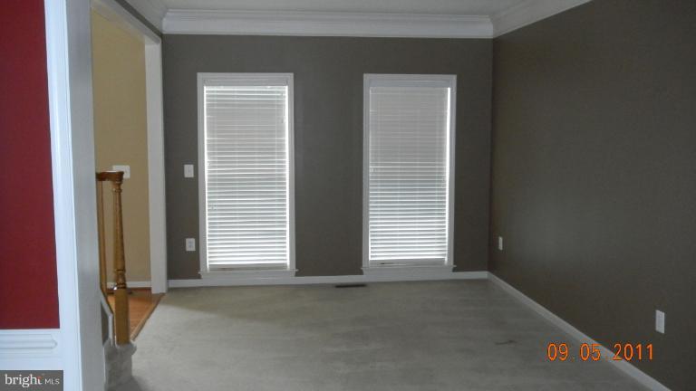 56 Riggs Road Fredericksburg, VA 22405 - Photo 5 of 22 Living Room