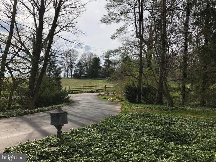 176 Abrahams Lane Villanova, PA 19085 - Photo 8 of 11
