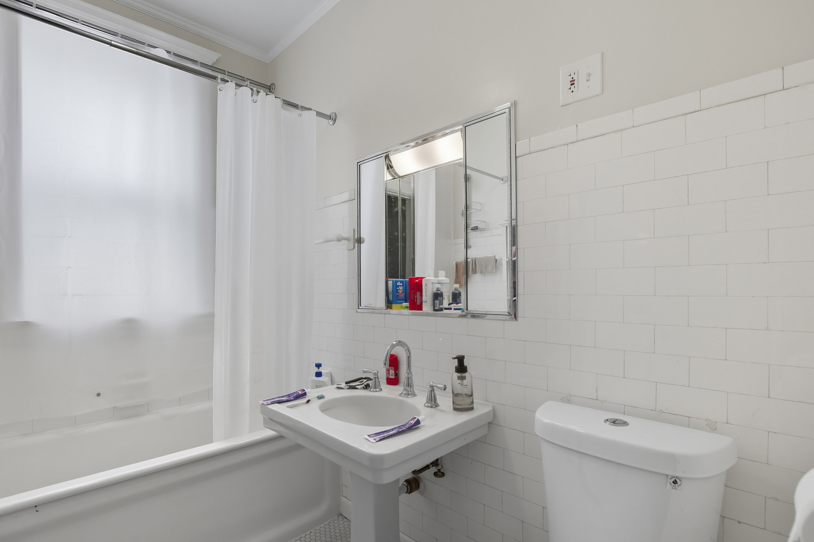 935 Judson Avenue, Unit 2 Evanston, IL 60202 - Photo 17 of 21