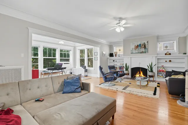 $3,600 | 935 Judson Avenue, Unit 2, Evanston, IL 60202