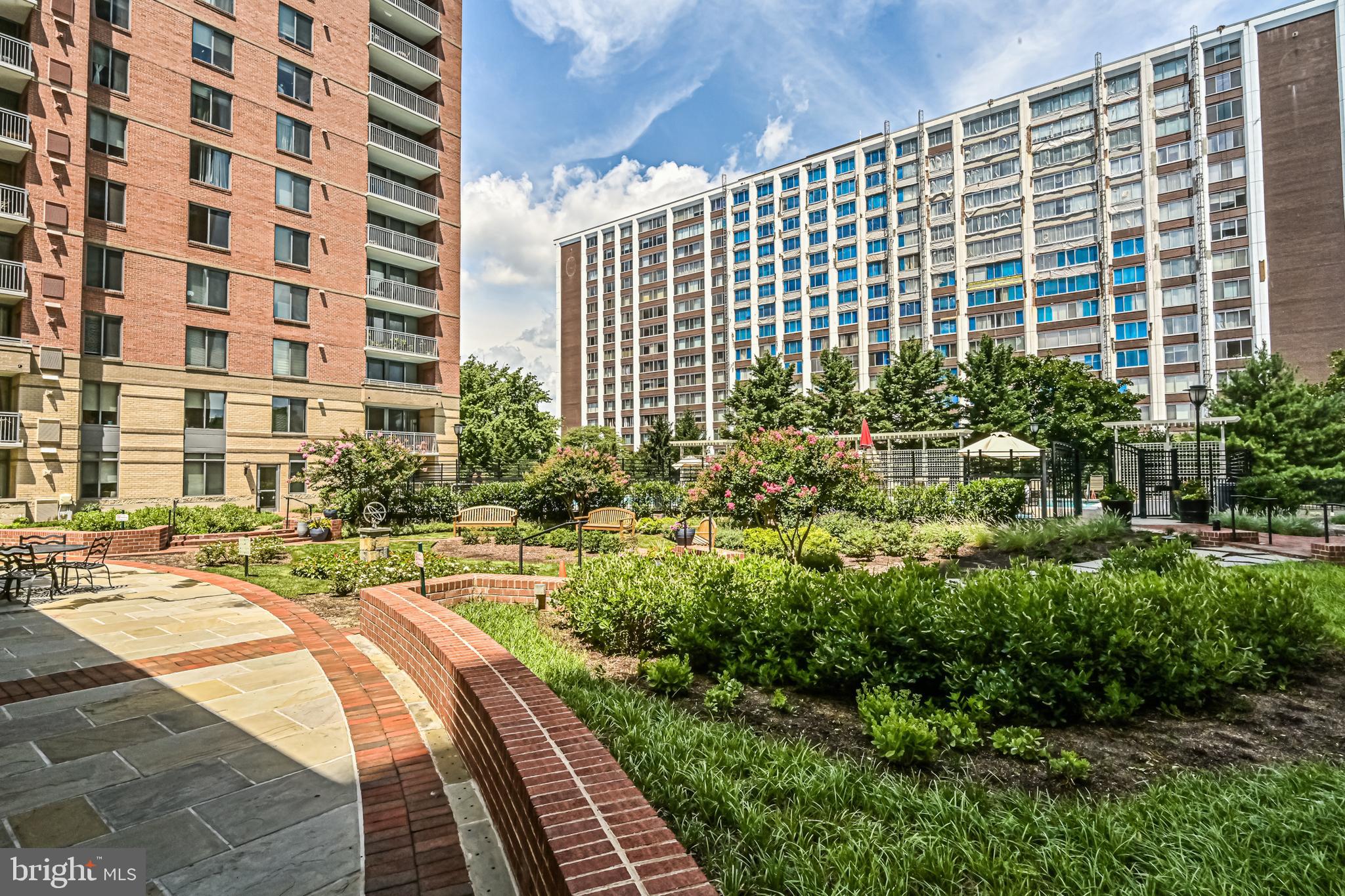 11710 Old Georgetown Road, Unit 1212 Rockville, MD 20852 - Photo 52 of 55 a view of a balcony with a barbeque