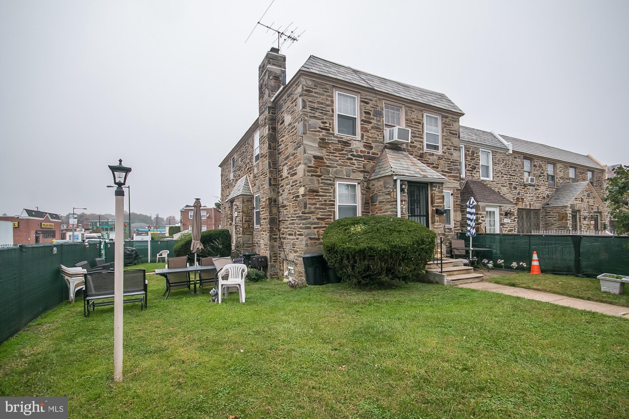 7325 Sherwood Road Philadelphia, PA 19151 - Photo 24 of 26 Gallery Image 24