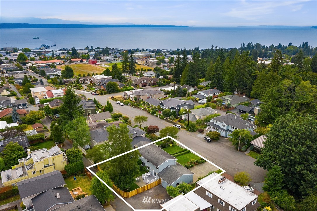 840 Bell Street Edmonds, WA 98020 - Photo 3 of 40 an aerial view of multiple house