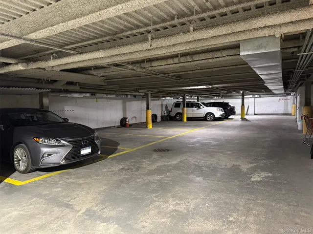 $648,000 | 35-06 Leavitt Street, Unit 3I | Flushing