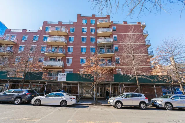 $648,000 | 35-06 Leavitt Street, Unit 3I | Flushing