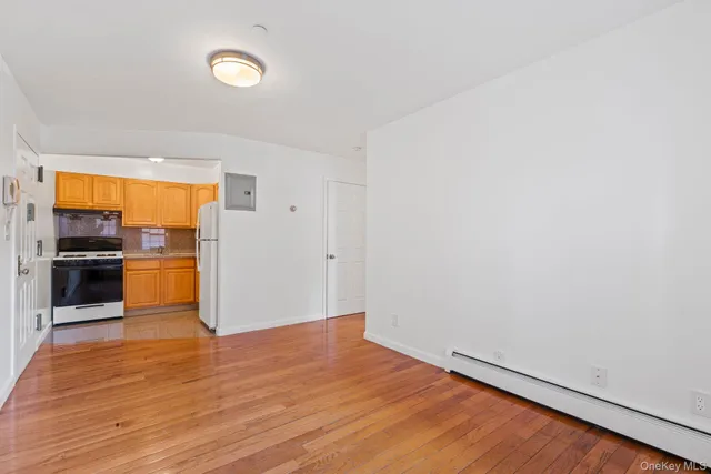 $648,000 | 35-06 Leavitt Street, Unit 3I | Flushing