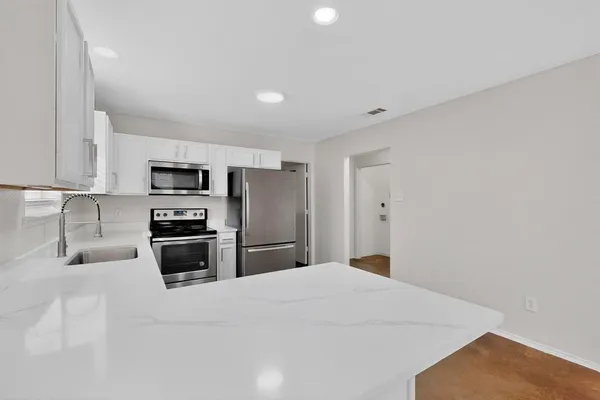 $354,900 | 921 Cody Court, River Oaks, TX 76114