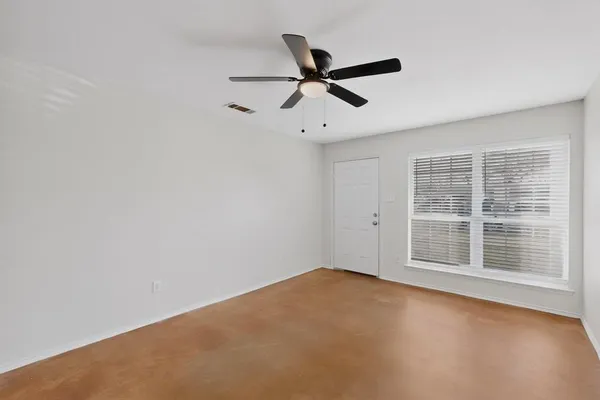 $354,900 | 921 Cody Court, River Oaks, TX 76114