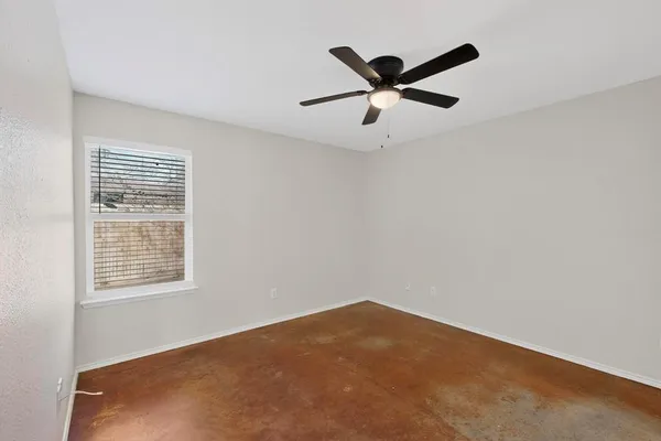 $354,900 | 921 Cody Court, River Oaks, TX 76114