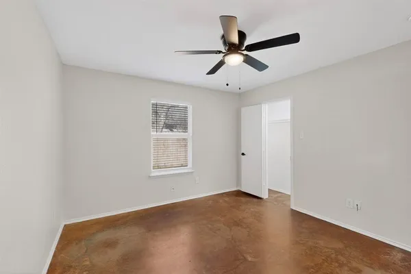 $354,900 | 921 Cody Court, River Oaks, TX 76114