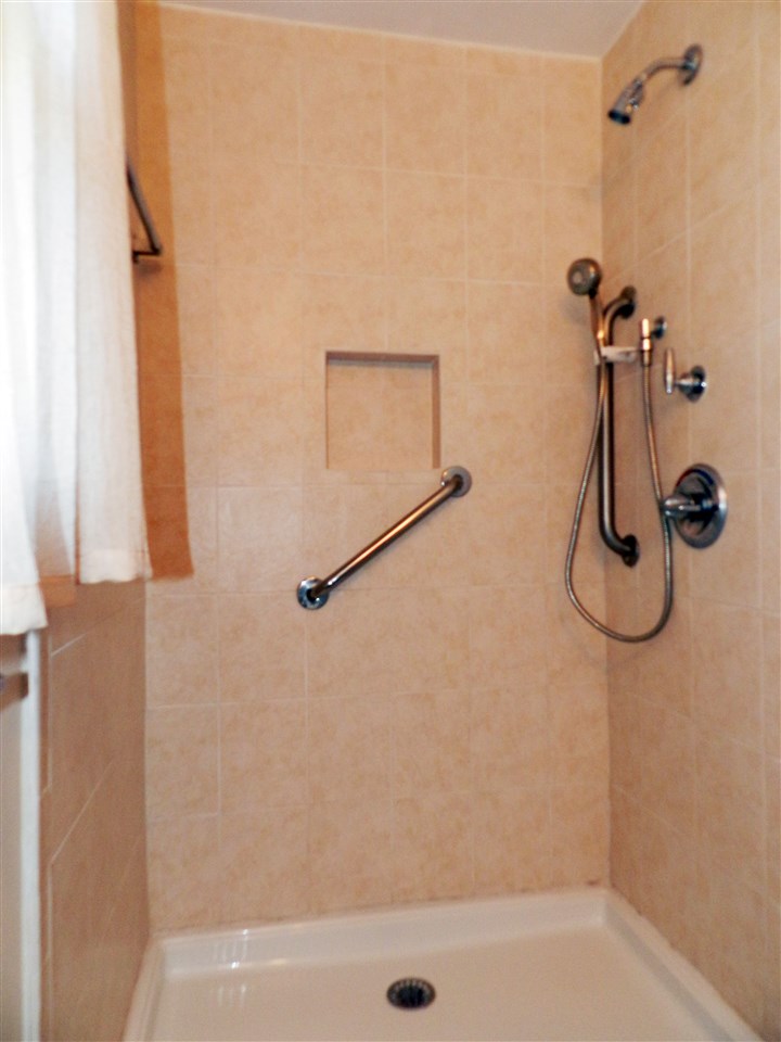 1 Meadowfox Road North Hampton, NH 03862 - Photo 22 of 40
