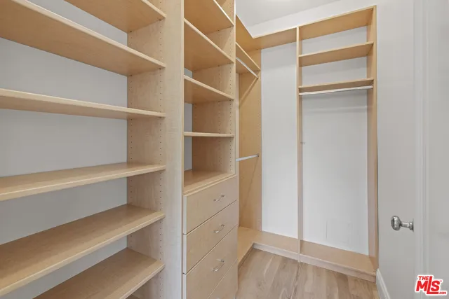 $2,899,900 | 736 South Cloverdale Avenue, Los Angeles, CA 90036