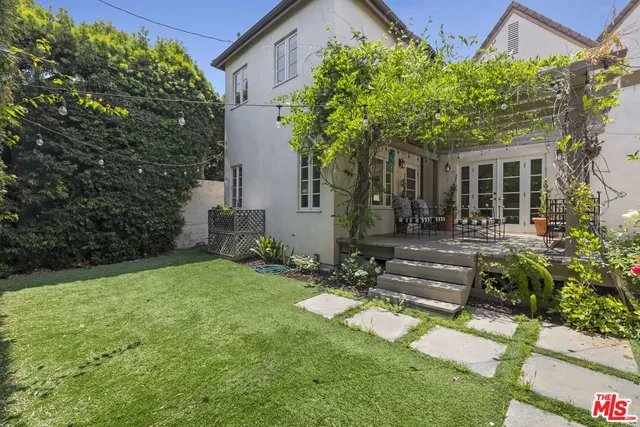 $2,899,900 | 736 South Cloverdale Avenue, Los Angeles, CA 90036