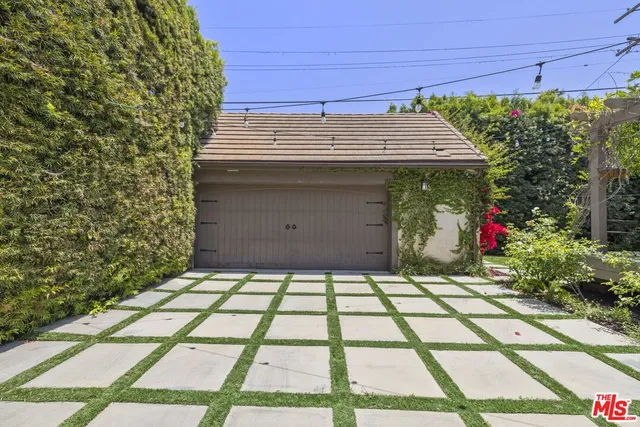 $2,899,900 | 736 South Cloverdale Avenue, Los Angeles, CA 90036