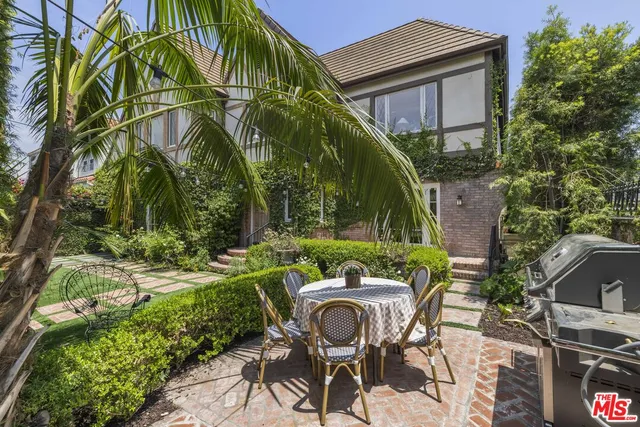 $2,899,900 | 736 South Cloverdale Avenue, Los Angeles, CA 90036