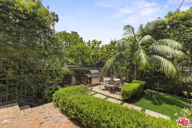 $2,899,900 | 736 South Cloverdale Avenue, Los Angeles, CA 90036