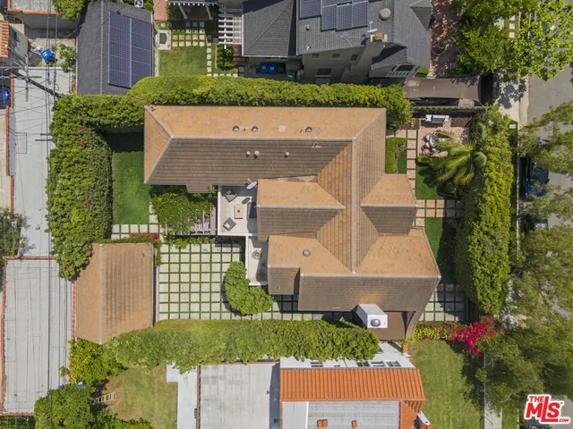 $2,899,900 | 736 South Cloverdale Avenue, Los Angeles, CA 90036