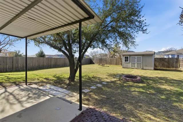 $250,000 | 709 Lavaca Loop, Elgin, TX 78621