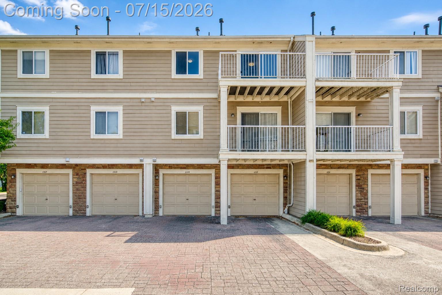1159 Beaver Run Troy, MI 48083 - Photo 28 of 32 30 - Beaver.jpg