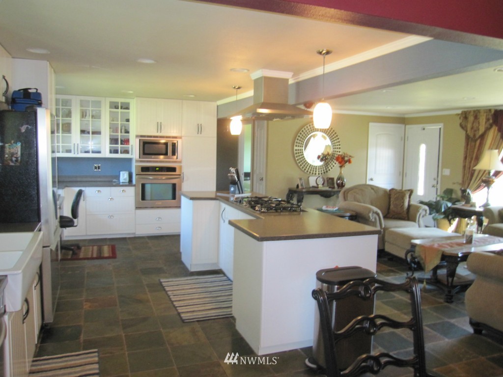 13212 Ingraham Road Monroe, WA 98272 - Photo 4 of 15