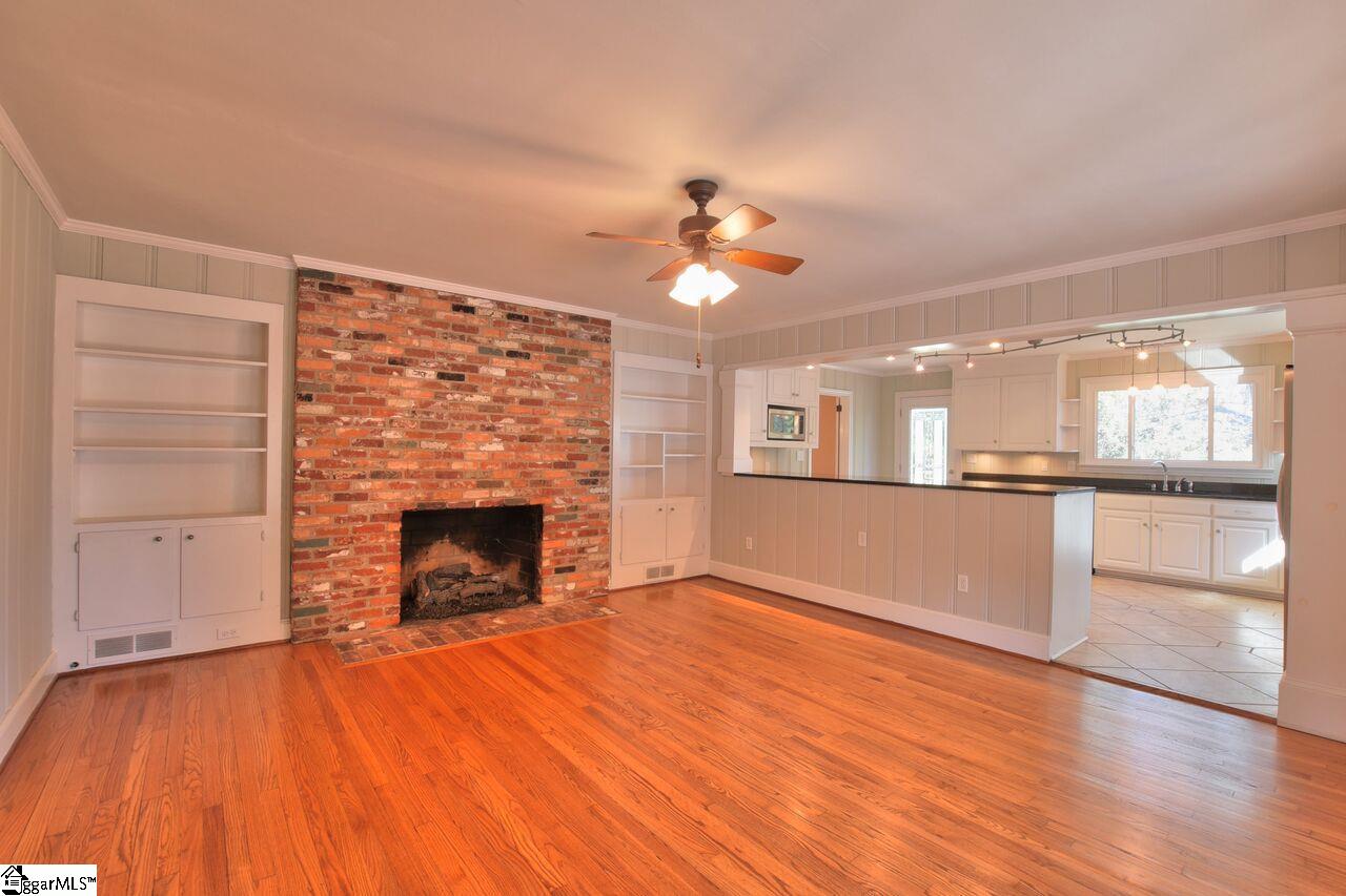 204 Sweetbriar Road Greenville, SC 29615 - Photo 13 of 36 Gallery Image 13
