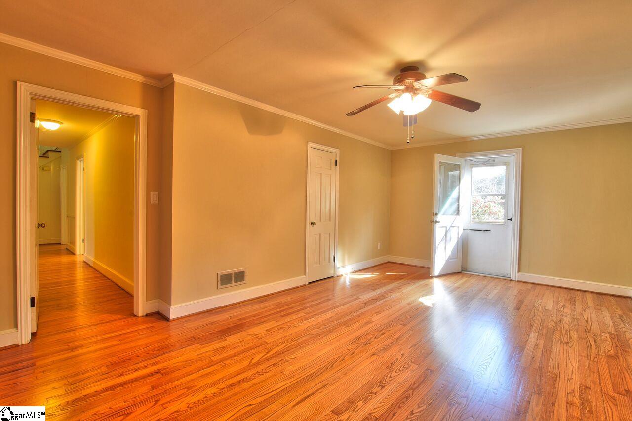 204 Sweetbriar Road Greenville, SC 29615 - Photo 19 of 36 Gallery Image 19