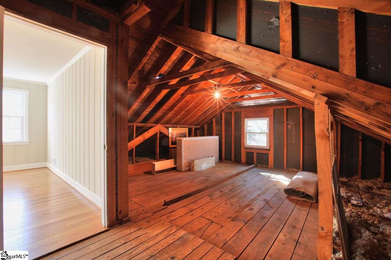 204 Sweetbriar Road Greenville, SC 29615 - Photo 23 of 36 Gallery Image 23