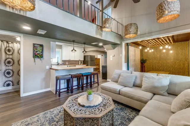 $2,495 | 1204 Tupuna Court, Tool, TX 75143