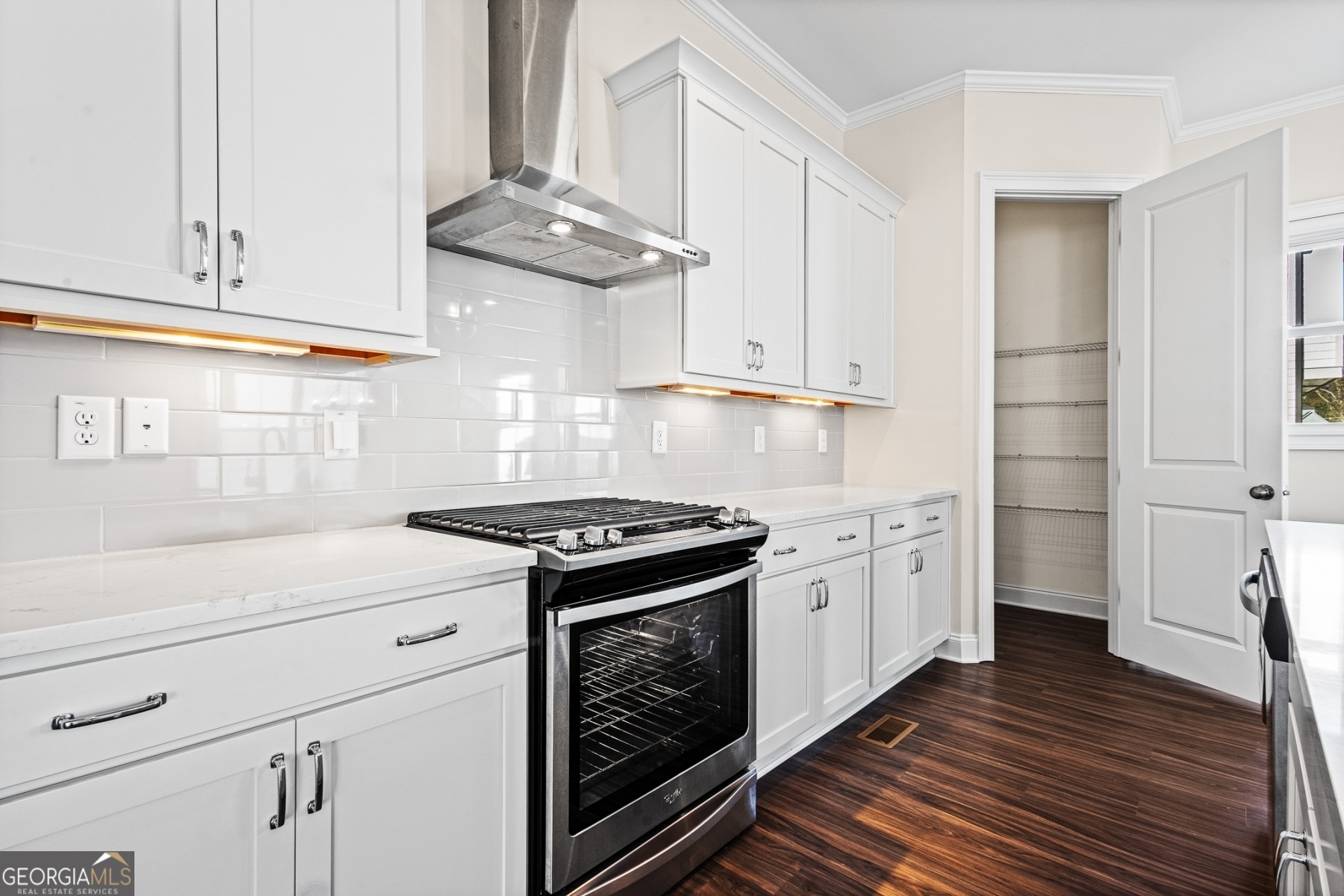 2337 Rover Court Atlanta, GA 30317 - Photo 6 of 31