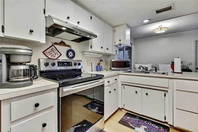 $289,000 | 620 Whitney Avenue, Inverness, FL 34452