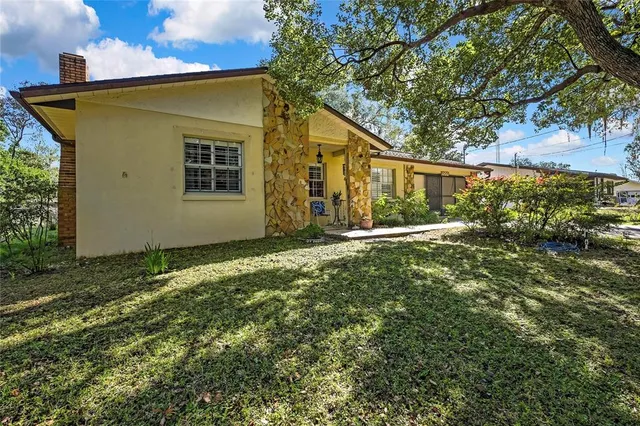 $289,000 | 620 Whitney Avenue, Inverness, FL 34452