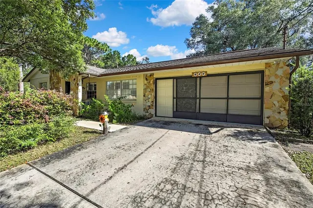 $289,000 | 620 Whitney Avenue, Inverness, FL 34452