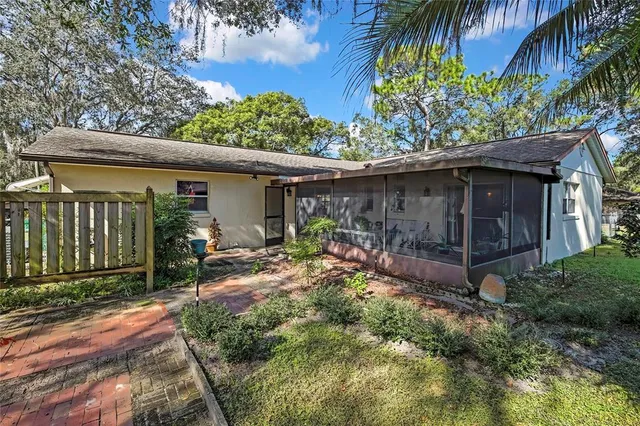 $289,000 | 620 Whitney Avenue, Inverness, FL 34452