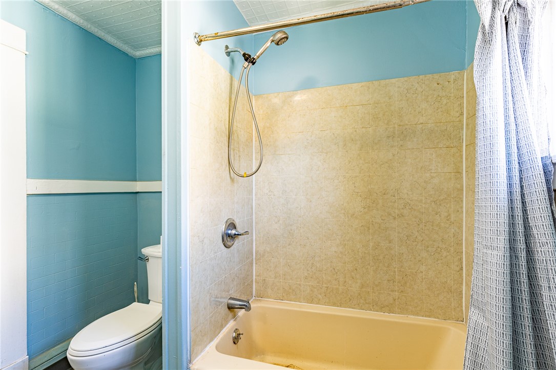 1123 Portland Avenue Rochester, NY 14621 - Photo 19 of 36 Bathroom