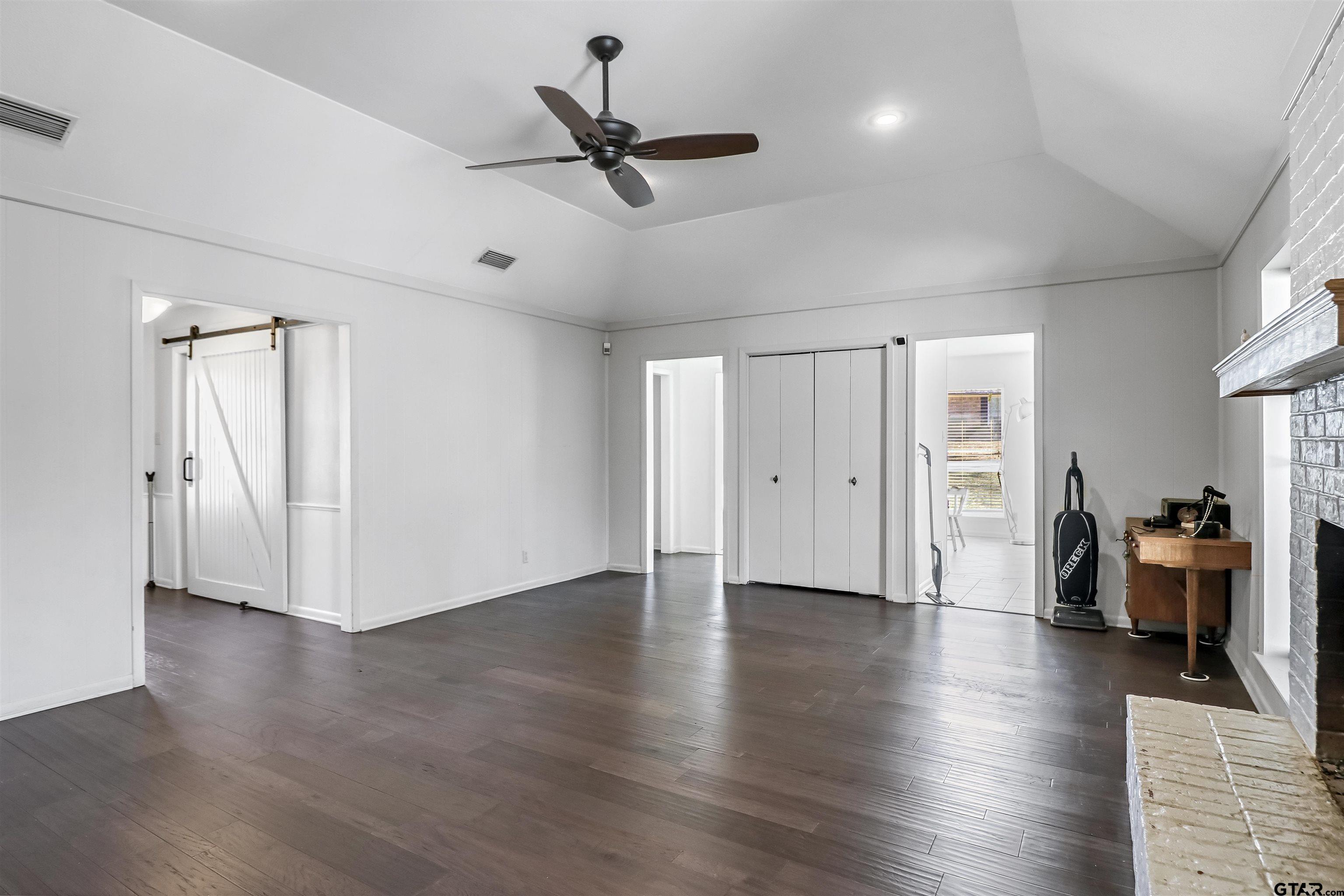 4617 Inverness Drive Tyler, TX 75703 - Photo 7 of 24