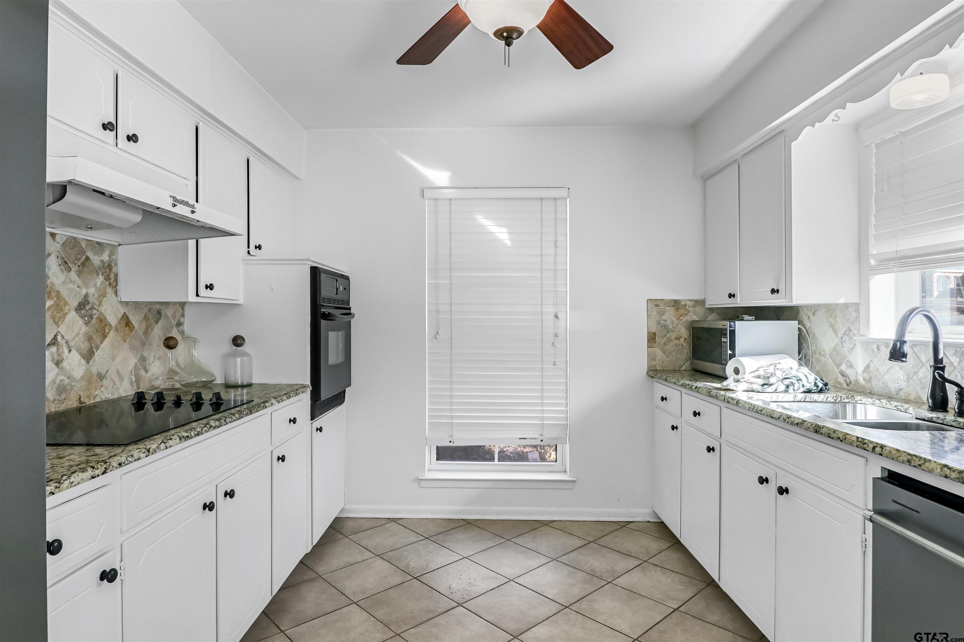 4617 Inverness Drive Tyler, TX 75703 - Photo 9 of 24