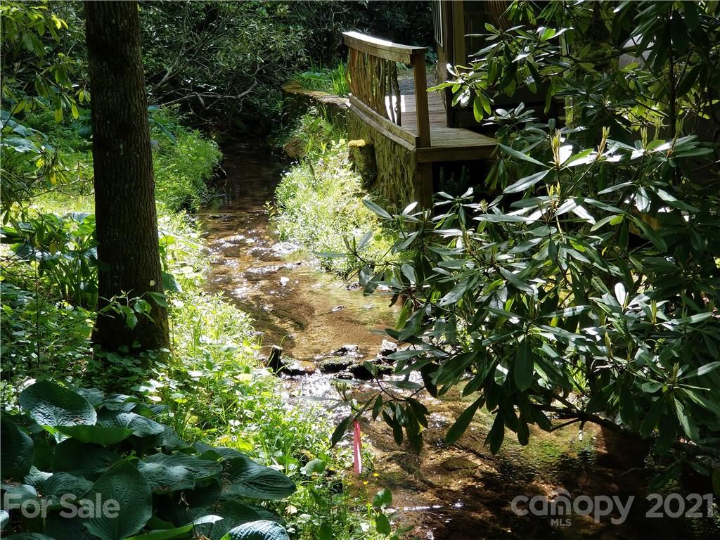 6373 Hemlock Road Newland, NC 28657 - Photo 2 of 22 Gallery Image 2