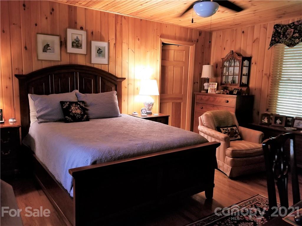 6373 Hemlock Road Newland, NC 28657 - Photo 15 of 22 Gallery Image 15