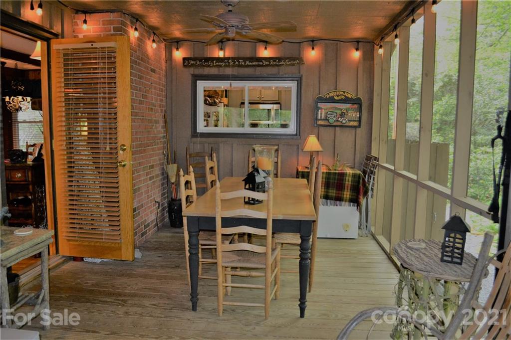 6373 Hemlock Road Newland, NC 28657 - Photo 9 of 22 Gallery Image 9