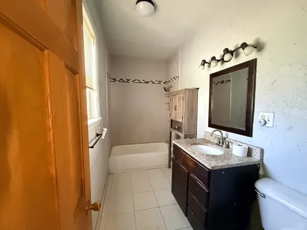 $175,000 | 106 South Joliet Street, Joliet, IL 60436