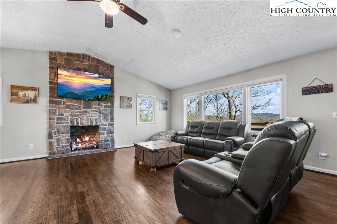 2501 Junaluska Road Boone, NC 28607 - Photo 5 of 38