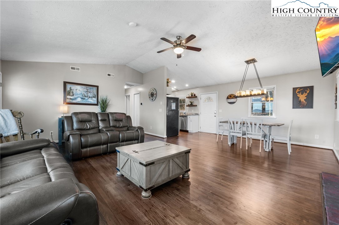 2501 Junaluska Road Boone, NC 28607 - Photo 8 of 38