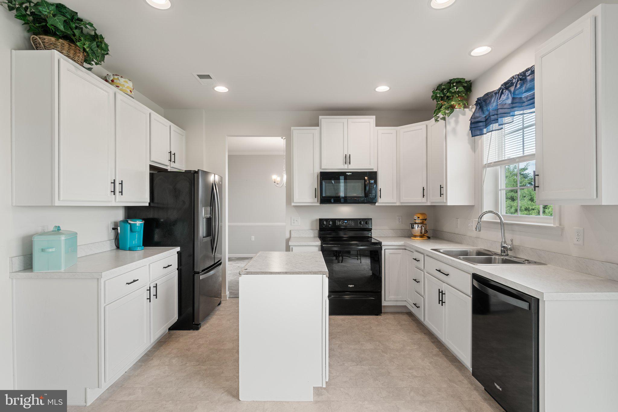 846 Calvert Circle Bunker Hill, WV 25413 - Photo 14 of 43