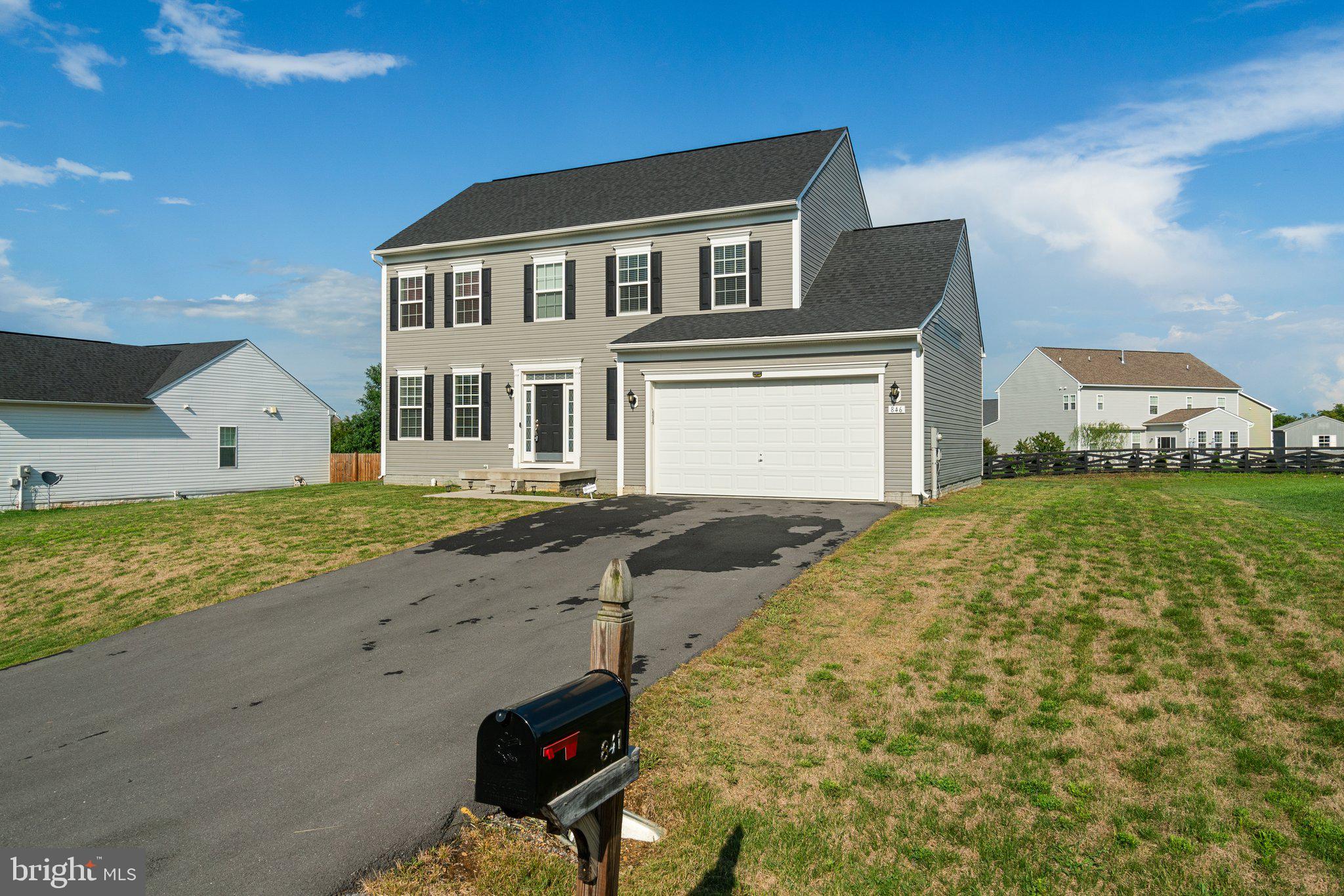 846 Calvert Circle Bunker Hill, WV 25413 - Photo 4 of 43