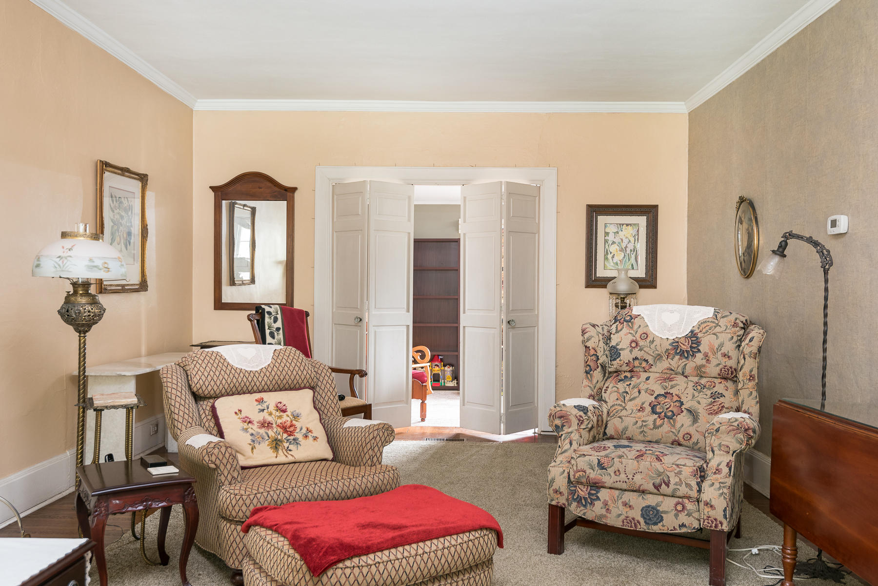 125 Ridgeside Road Chattanooga, TN 37411 - Photo 5 of 34 living_3